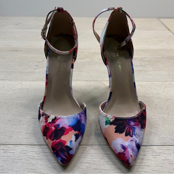 Dream Pairs Multicolor Floral Heels - Picture 3 of 11